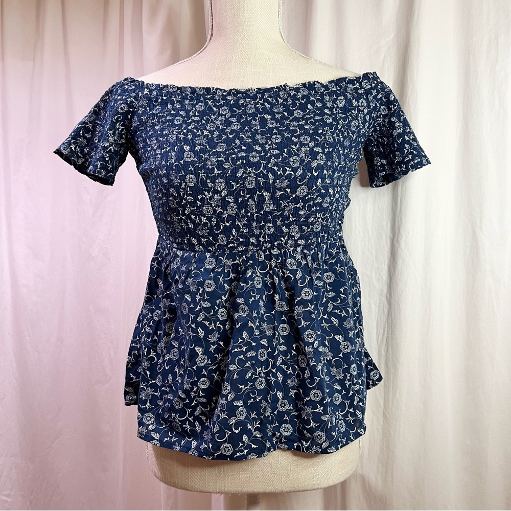 NWOT Old Navy Floral-Print Smocked Off-the-Shoulder Top Navy Floral Small